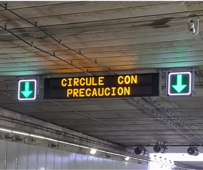 Fixalia señal sago con mensaje: "circule con precaución"